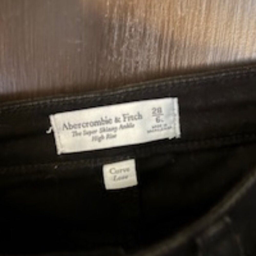 Abercrombie - The Super Skinny  Ankle - High Rise Jean, 6 Long